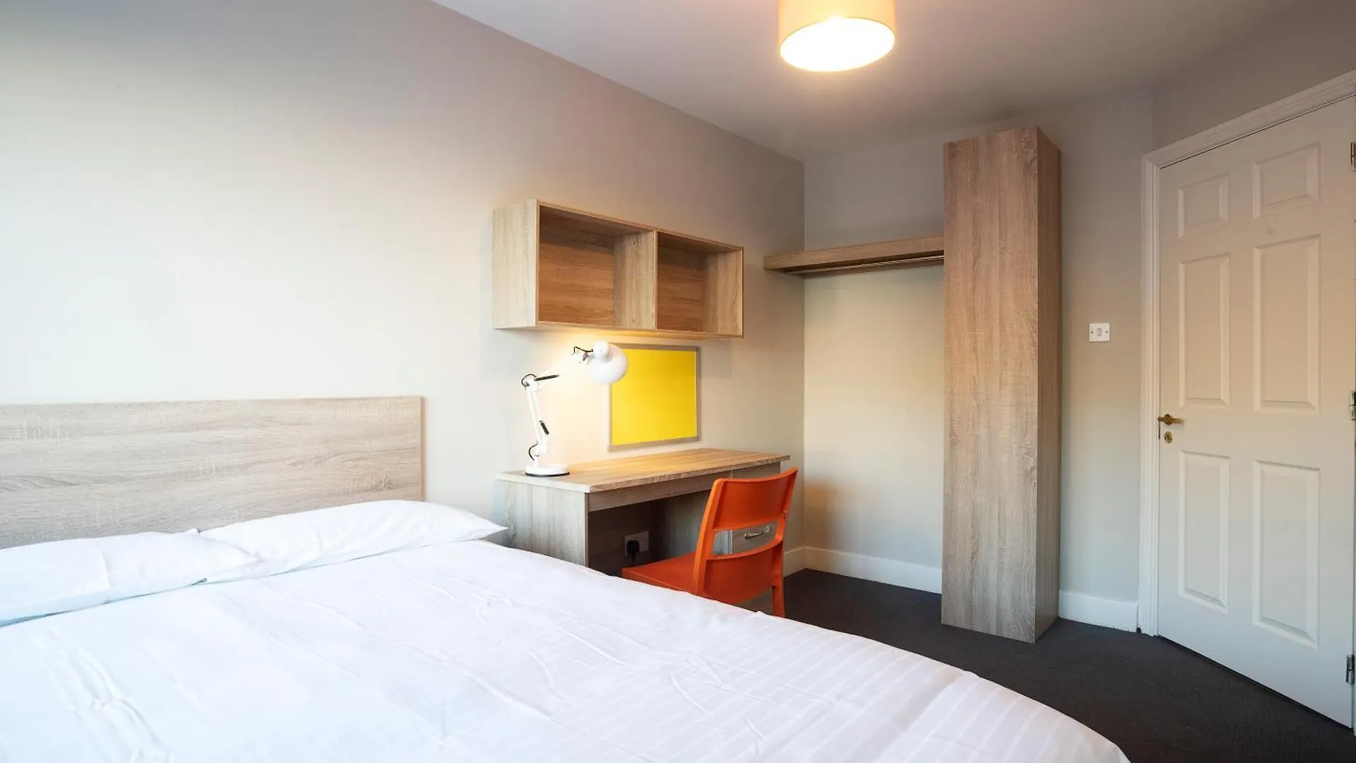 Three Bedroom Apartment - Edward Square Galway